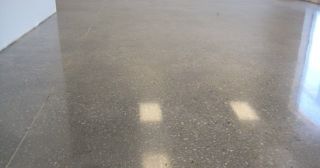Обеспыливание бетонного пола Урюпинск, цена от 367 руб.